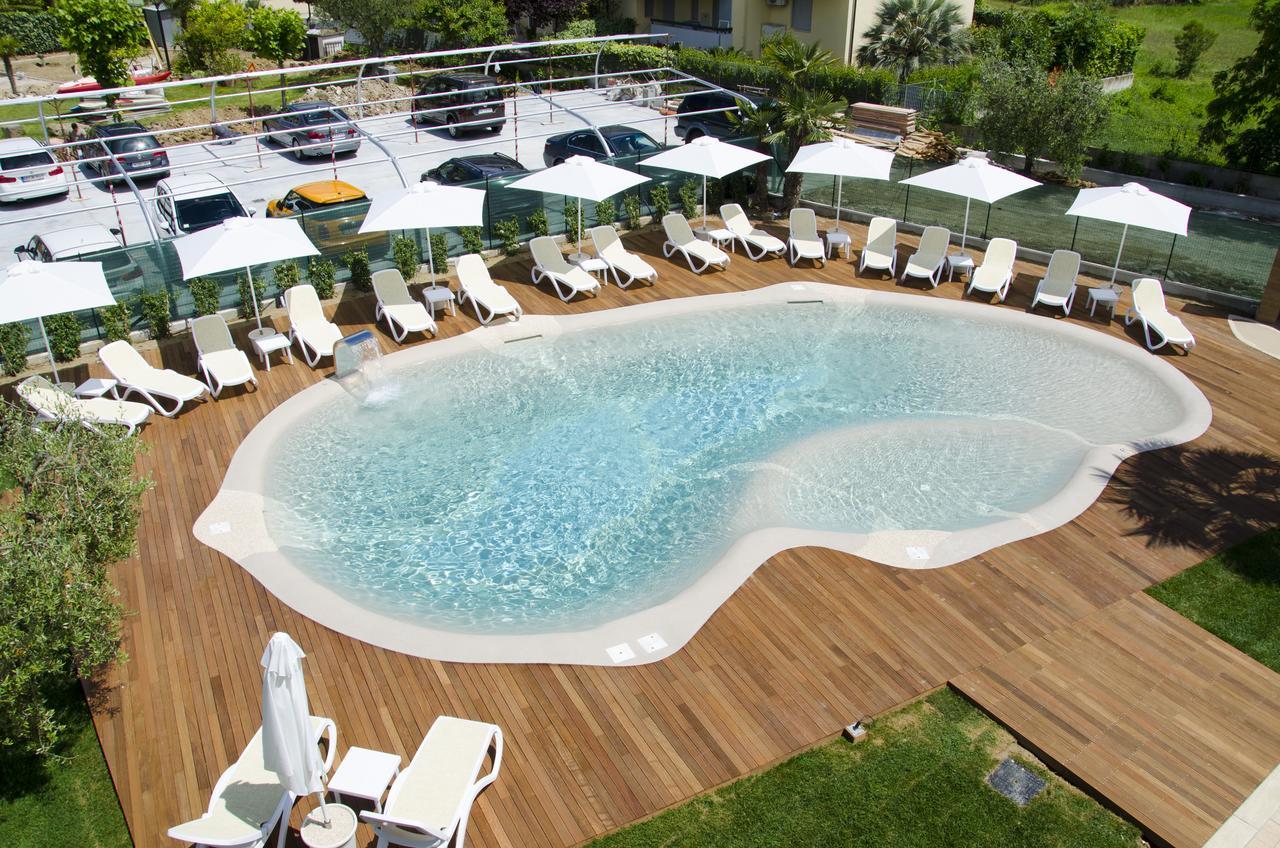 אלבה אדריאטיקה Almaluna Hotel & Resort מראה חיצוני תמונה