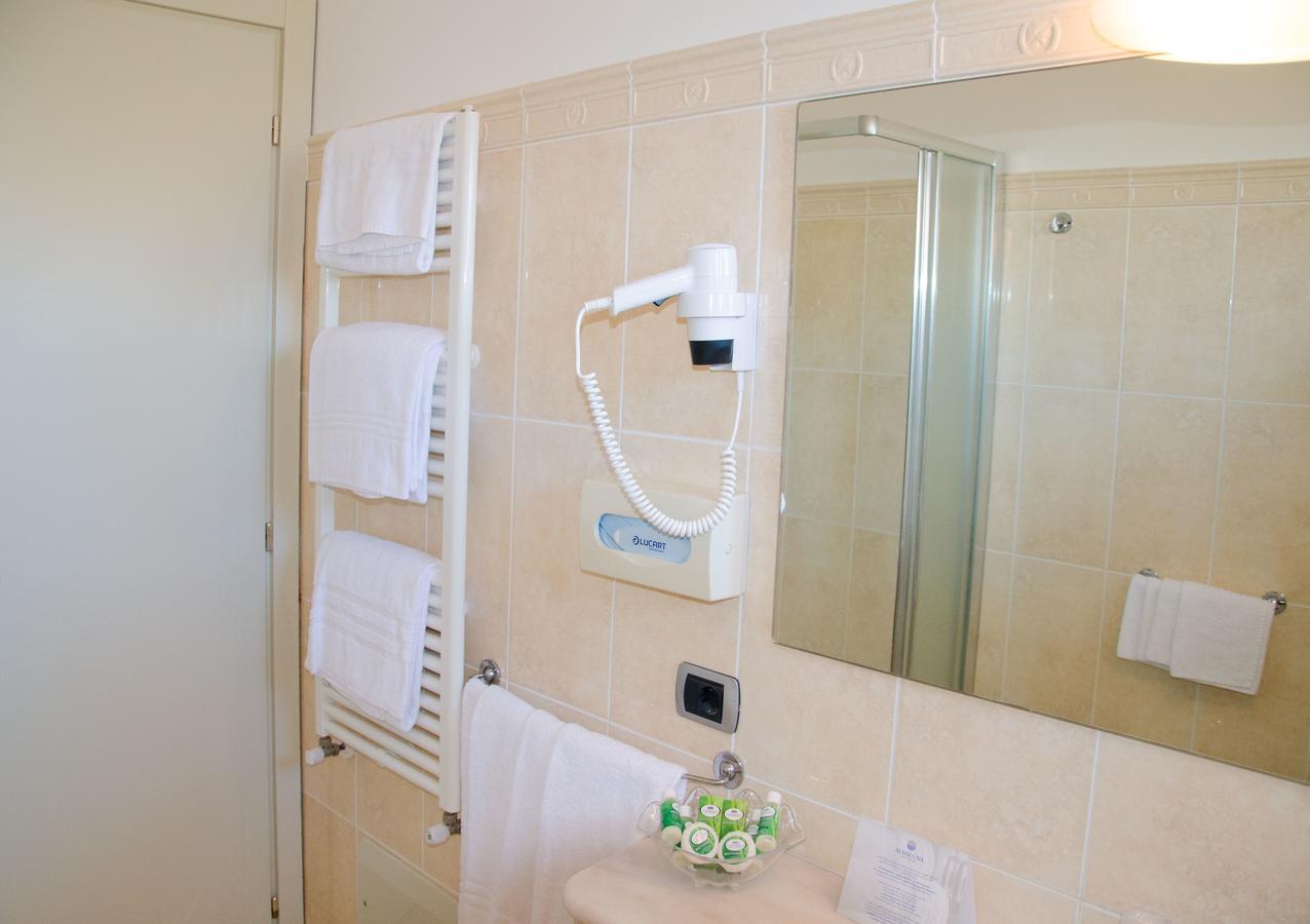 אלבה אדריאטיקה Almaluna Hotel & Resort מראה חיצוני תמונה
