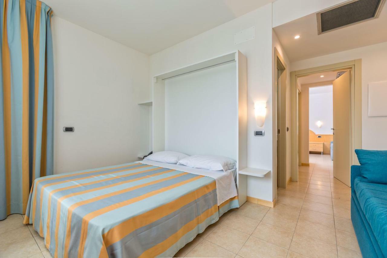 אלבה אדריאטיקה Almaluna Hotel & Resort מראה חיצוני תמונה