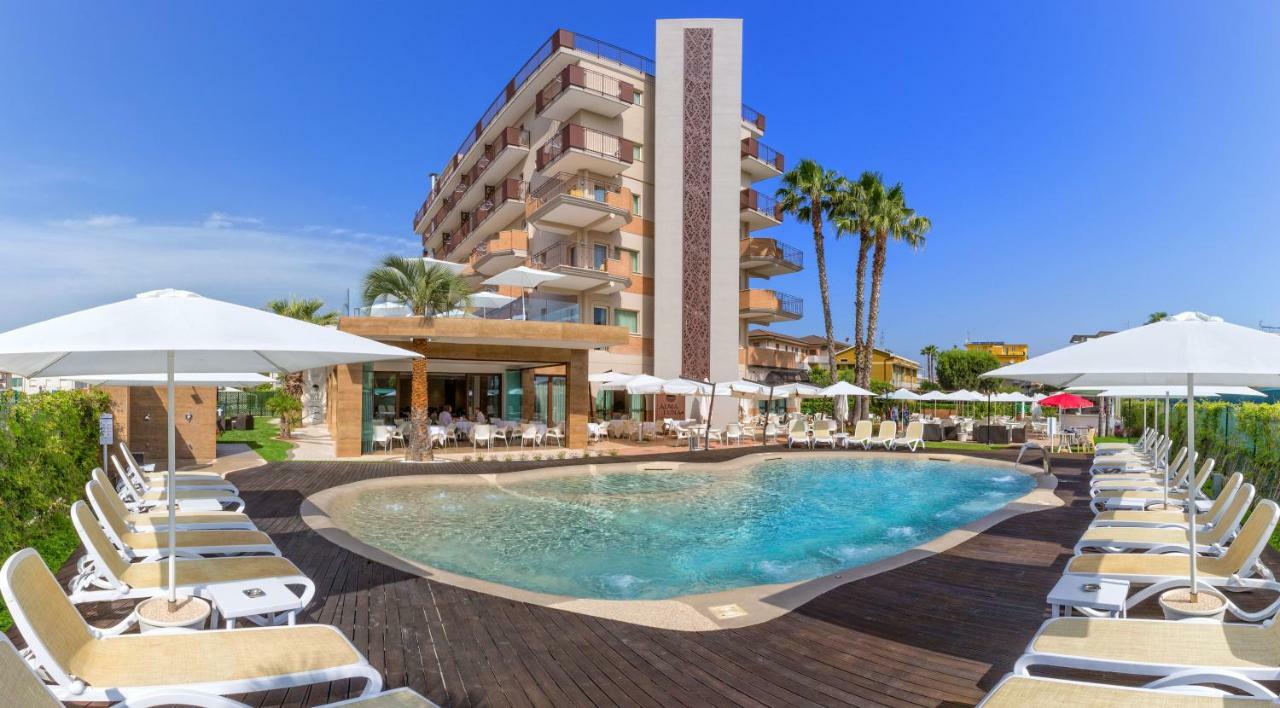 אלבה אדריאטיקה Almaluna Hotel & Resort מראה חיצוני תמונה
